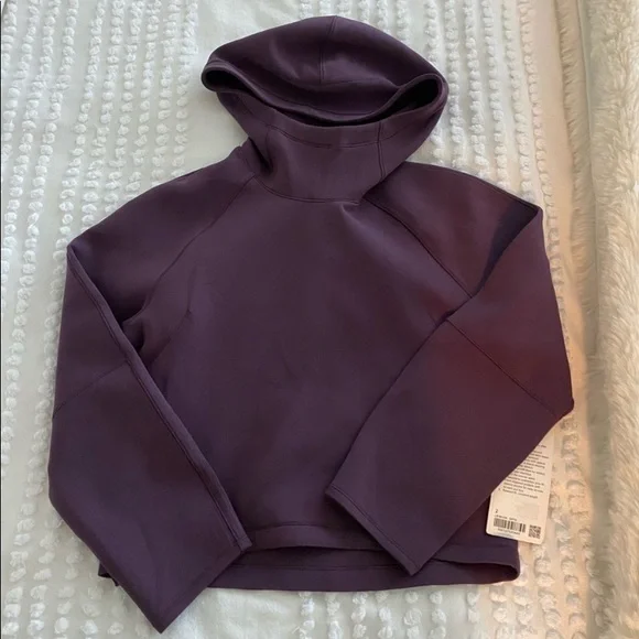 Lululemon Pullover - Picture 2 of 10